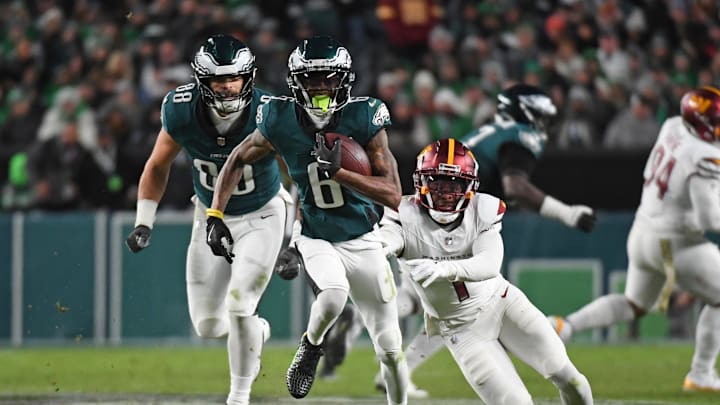 Philadelphia Eagles wide receiver DeVonta Smith (6) against the Washington Commanders at Lincoln Financial Field. Philadelphia Eagles wide receiver DeVonta Smith (6) against the Washington Commanders at Lincoln Financial Field.
