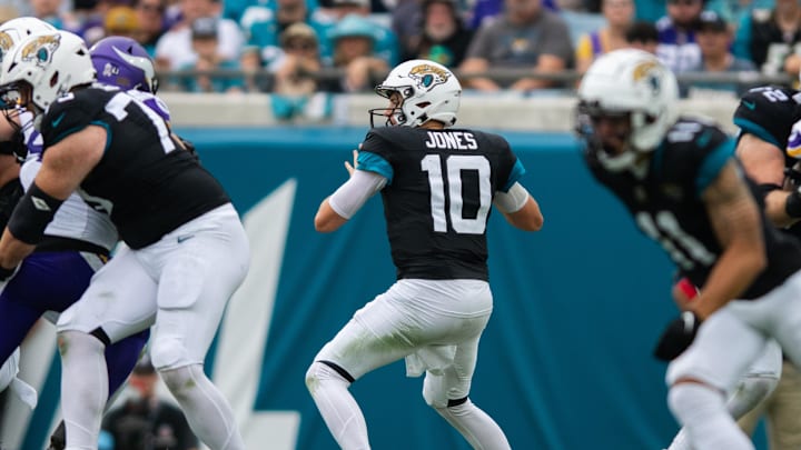 Nov 10, 2024; Jacksonville, Florida, USA; Jacksonville Jaguars quarterback Mac Jones (10) throws the ball against the Minnesota Vikings in the third quarter at EverBank Stadium. Mandatory Credit: Jeremy Reper-Imagn Images