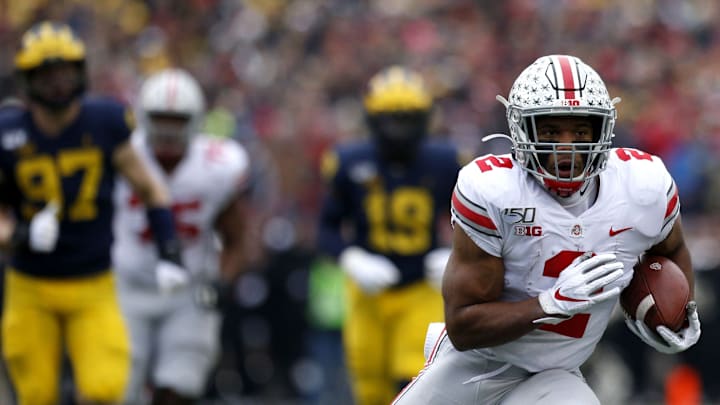 Ohio State Buckeyes running back JK Dobbins (2) runs the ball during the first quarter of a NCAA