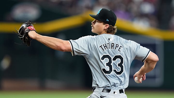 Chicago White Sox pitcher Drew Thorpe (33) pitches against the Arizona Diamondbacks during the first inning at Chase Field in 2024.