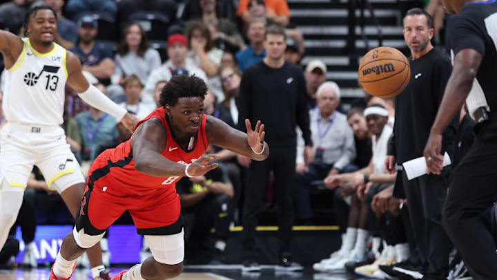 Oct 7, 2024; Salt Lake City, Utah, USA; Houston Rockets forward Jae'Sean Tate (8) goes for a ball against the Utah Jazz during the third quarter at Delta Center. Mandatory Credit: Rob Gray-Imagn Images Oct 7, 2024; Salt Lake City, Utah, USA; Houston Rockets forward Jae'Sean Tate (8) goes for a ball against the Utah Jazz during the third quarter at Delta Center. Mandatory Credit: Rob Gray-Imagn Images