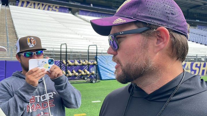 Scott Huff meets with the media after UW practice. Scott Huff meets with the media after UW practice.