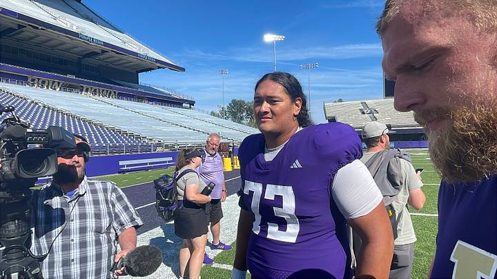 Champ Taulealea (73) and Geirean Hatchett, right, are still in competition to start at right guard. Champ Taulealea (73) and Geirean Hatchett, right, are still in competition to start at right guard.