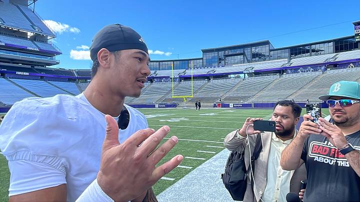 Ramzak Fruean meets the media that cover the Huskies. 