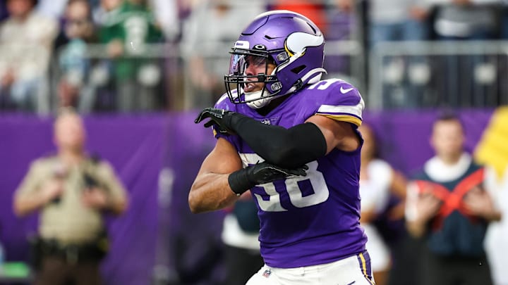 Dec 4, 2022; Minneapolis, Minnesota, USA; Minnesota Vikings linebacker Jordan Hicks (58) reacts