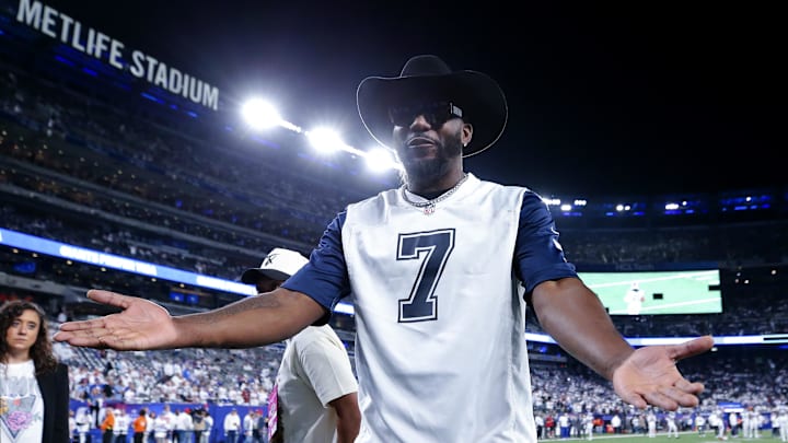 Sep 26, 2022; East Rutherford, New Jersey, USA; Dallas Cowboys former player Dez Bryant before the game against the New York Giants at MetLife Stadium. Mandatory Credit: Brad Penner-Imagn Images Sep 26, 2022; East Rutherford, New Jersey, USA; Dallas Cowboys former player Dez Bryant before the game against the New York Giants at MetLife Stadium. Mandatory Credit: Brad Penner-Imagn Images