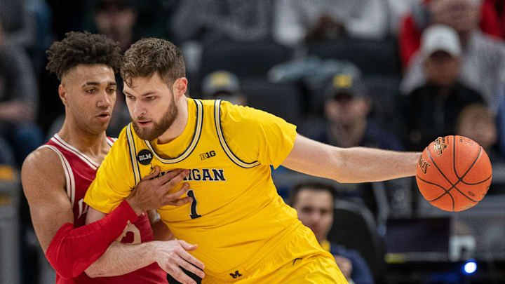 Michigan Wolverines center Hunter Dickinson (1) works against Indiana Hoosiers forward Trayce