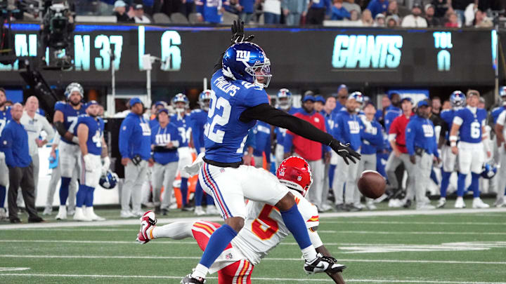 Andru Phillips earned PFF honors following his most productive game of the season in coverage// Mandatory Credit: Robert Deutsch-Imagn Images