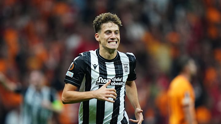 Der VfB Stuttgart verhandelt mit Giannis Konstantelias