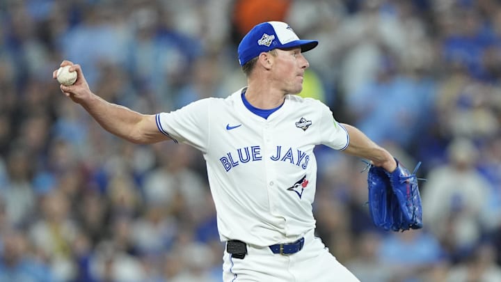 Nov 1, 2025; Toronto, Ontario, CAN; Toronto Blue Jays pitcher Chris Bassitt (40) throws to second for an out against Los Angeles Dodgers third baseman Max Muncy (13) in the sixth inning during game seven of the 2025 MLB World Series at Rogers Centre. Mandatory Credit: John E. Sokolowski-Imagn Images