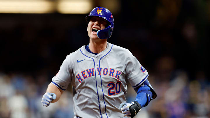 Wild Card Series - New York Mets v Milwaukee Brewers - Game 3