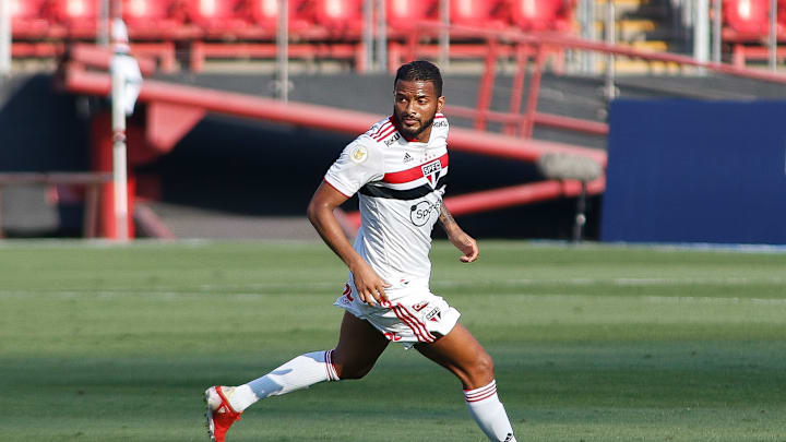 São Paulo do lateral Reinaldo busca o título inédito da competição