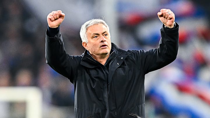Das críticas à Europa League às lágrimas na Conference League: o “novo” José Mourinho. Técnico da Roma fala em “fazer história” na terceira liga europ