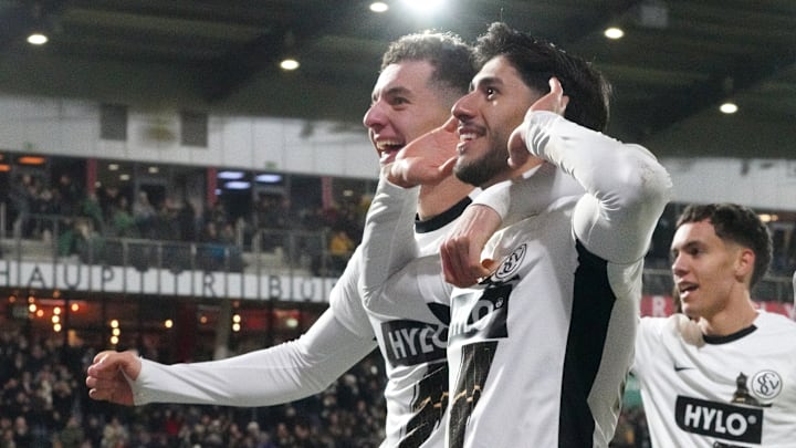 Muhammed Damar (im Vordergrund)