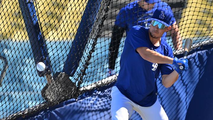 Los Angeles Dodgers Tommy Edman (25) takes live batting practice prior to the game Cleveland Guardians at Dodger Stadium on April 1. Los Angeles Dodgers Tommy Edman (25) takes live batting practice prior to the game Cleveland Guardians at Dodger Stadium on April 1.