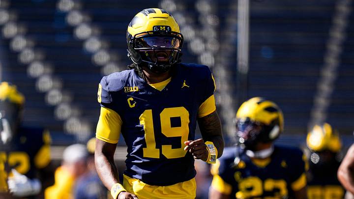 Michigan quarterback Bryce Underwood (19) warms up ahead of the game between Michigan and Iowa at Michigan Stadium in Ann Arbor on Saturday, Sept. 26, 2026. Michigan quarterback Bryce Underwood (19) warms up ahead of the game between Michigan and Iowa at Michigan Stadium in Ann Arbor on Saturday, Sept. 26, 2026.