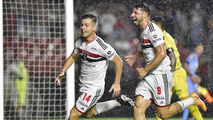 O Tricolor se classificou em primeiro lugar no Grupo B e leva vantagem no mando de campo