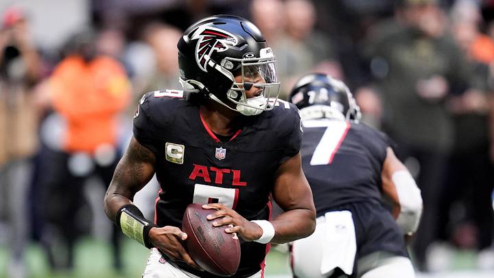 Nov 16, 2025; Atlanta, Georgia, USA; Atlanta Falcons quarterback Michael Penix Jr. (9) looks for an open receiver in the second half against the Carolina Panthers at Mercedes-Benz Stadium. Mandatory Credit: Dale Zanine-Imagn Images