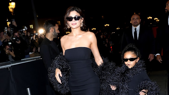 Valentino : Outside Arrivals - Paris Fashion Week - Haute Couture Spring/Summer 2024