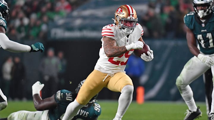 Dec 3, 2023; Philadelphia, Pennsylvania, USA; San Francisco 49ers running back Elijah Mitchell (25)