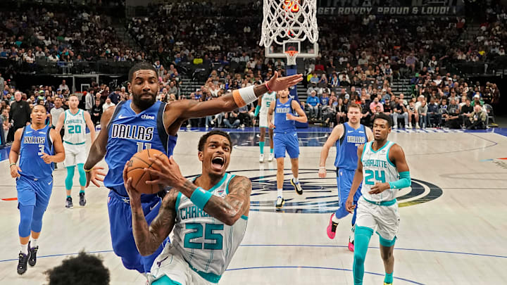 Charlotte Hornets v Dallas Mavericks