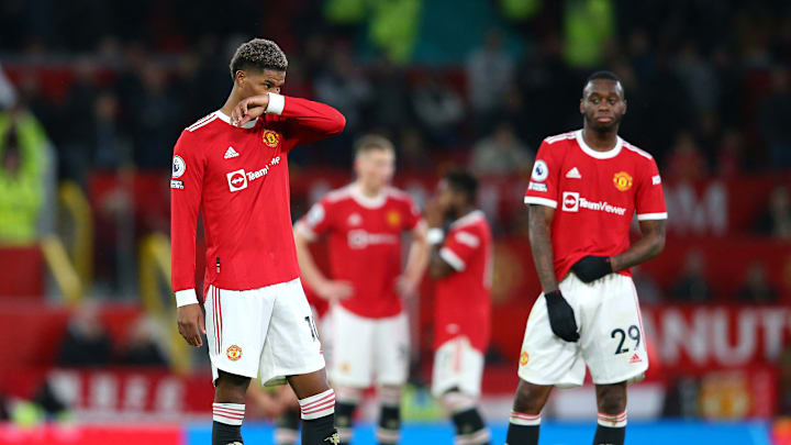 Manchester United coule à domicile face à Liverpool (0-5).