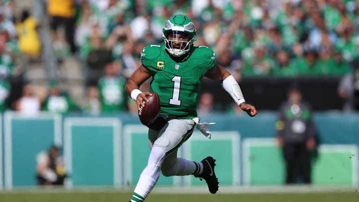 Oct 26, 2025; Philadelphia, Pennsylvania, USA; Philadelphia Eagles quarterback Jalen Hurts (1) runs against the New York Giants in the first quarter at Lincoln Financial Field. Mandatory Credit: Bill Streicher-Imagn Images Oct 26, 2025; Philadelphia, Pennsylvania, USA; Philadelphia Eagles quarterback Jalen Hurts (1) runs against the New York Giants in the first quarter at Lincoln Financial Field. Mandatory Credit: Bill Streicher-Imagn Images