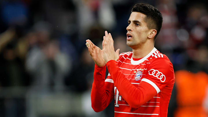 João Cancelo muss sich beim FC Bayern dem Konkurrenzkampf stellen. João Cancelo muss sich beim FC Bayern dem Konkurrenzkampf stellen.