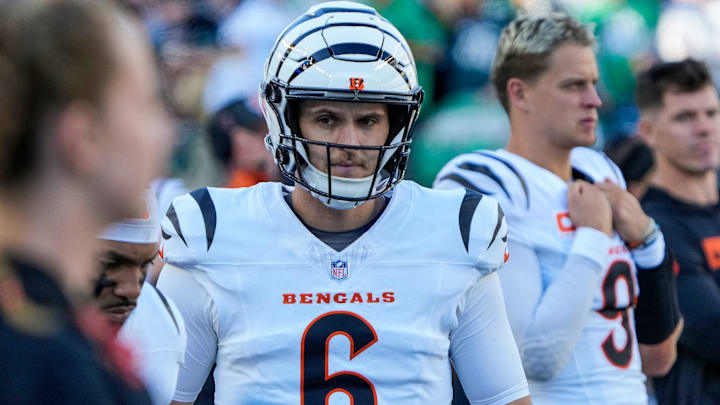 Cincinnati Bengals quarterback Jake Browning (6) prepares to play the final minutes in the game after quarterback Joe Burrow (9) throw an interception during the NFL Week 8 matchup at Paycor Stadium on Sunday October 27, 2024. The Bengals lost 37-17 and remain winless at home.