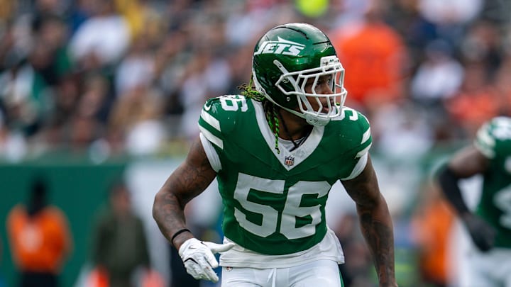 New York Jets linebacker Quincy Williams (56) drops back on defense during an NFL Week 10 game between the New York Jets and the Cleveland Browns at MetLife Stadium on Sunday, Nov. 9, 2025.