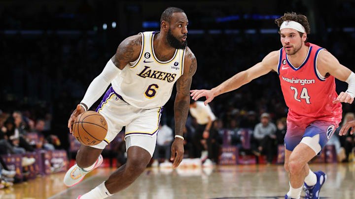 Washington Wizards v Los Angeles Lakers