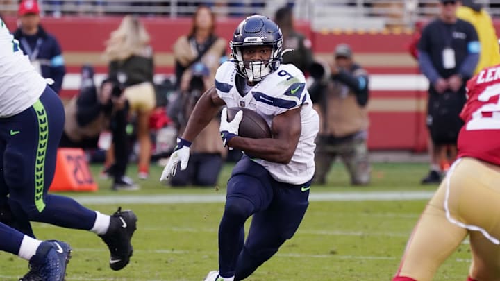 Nov 17, 2024; Santa Clara, California, USA; Seattle Seahawks running back Kenneth Walker III (9) rushes the ball against the San Francisco 49ers in the fourth quarter at Levi's Stadium. Mandatory Credit: David Gonzales-Imagn Images