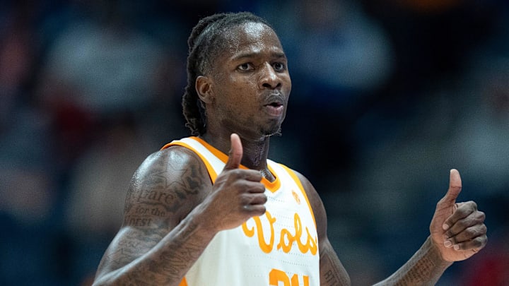 Tennessee center Felix Okpara (34) signals to his bench during their Day 2 2026 SEC Men’s Basketball Tournament game against Auburn at Bridgestone Arena in Nashville, Tenn., Thursday, March 12, 2026.