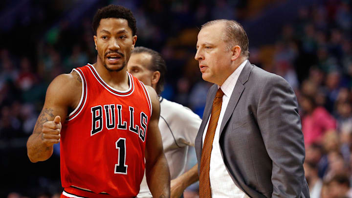 Nov 28, 2014; Boston, MA, USA; Chicago Bulls guard Derrick Rose (1) talks with Chicago Bulls head coach Tom Thibodeau during the second half of the Chicago Bulls 109-102 win over the Boston Celtics at TD Garden. Mandatory Credit: Winslow Townson-Imagn Images