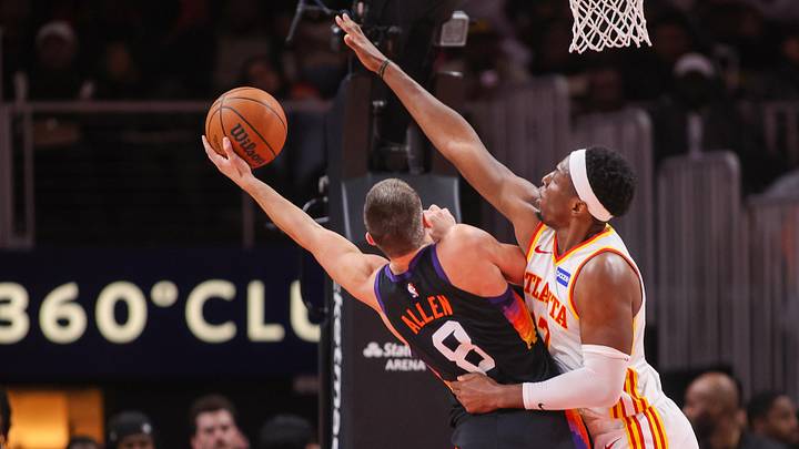Jan 23, 2026; Atlanta, Georgia, USA; Phoenix Suns guard Grayson Allen (8) is defended by Atlanta Hawks forward Onyeka Okongwu (17) in the fourth quarter at State Farm Arena. Mandatory Credit: Brett Davis-Imagn Images
Jan 23, 2026; Atlanta, Georgia, USA; Phoenix Suns guard Grayson Allen (8) is defended by Atlanta Hawks forward Onyeka Okongwu (17) in the fourth quarter at State Farm Arena. Mandatory Credit: Brett Davis-Imagn Images