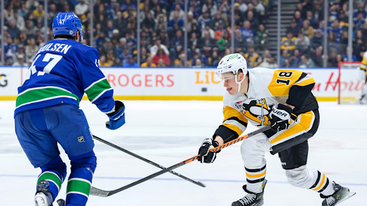 Pittsburgh Penguins v Vancouver Canucks