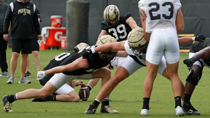 Purdue Boilermakers place kicker Ben Freehill (39) attempts a field goal Wednesday, July 31, 2024, during Purdue football practice at Bimel Outdoor Practice Complex in West Lafayette, Ind.