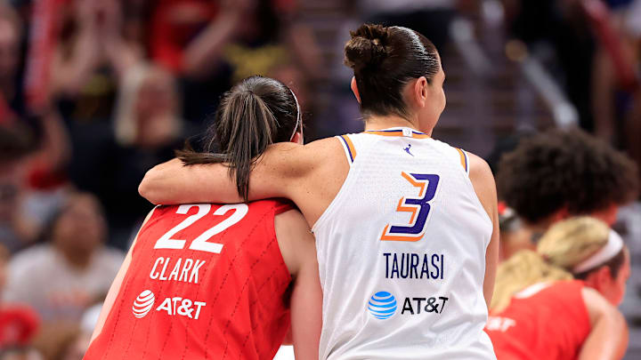 Phoenix Mercury v Indiana Fever