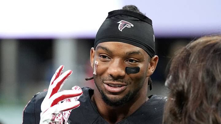 Oct 25, 2026; Atlanta, Georgia, USA;  Atlanta Falcons running back Bijan Robinson (7) is interviewed after their game against the San Francisco 49ers at Mercedes-Benz Stadium.  Mandatory Credit: Dale Zanine-Imagn Images