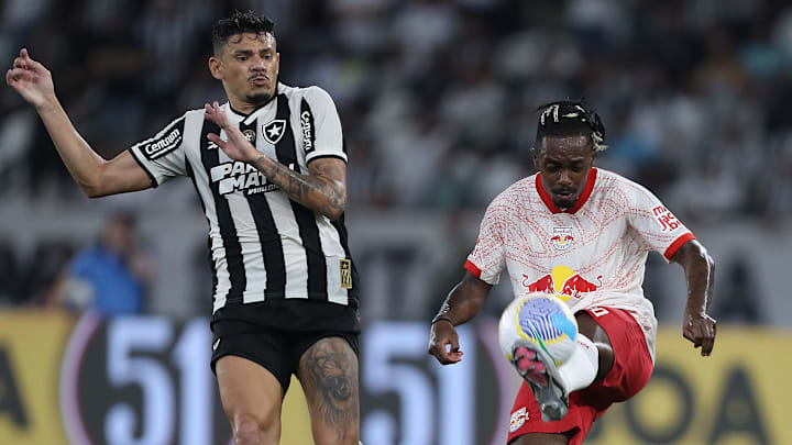 Bragantino e Botafogo medem forças em Bragança Paulista Bragantino e Botafogo medem forças em Bragança Paulista