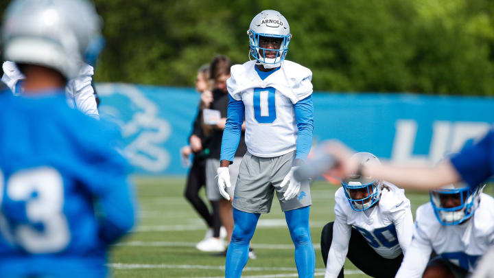 Detroit Lions cornerback Terrion Arnold (0).