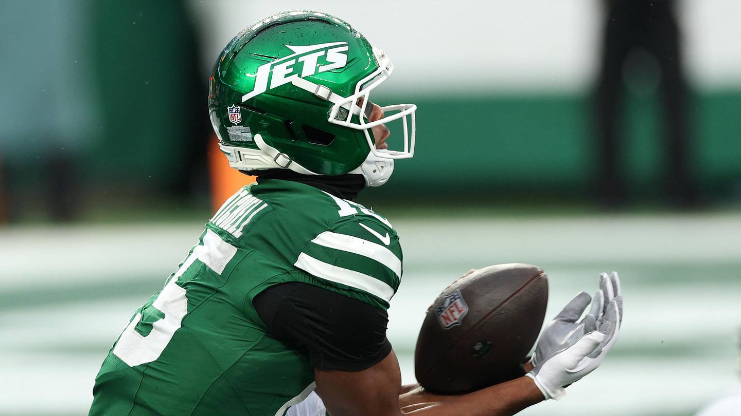 Fantasy Football: Jets' Mitchell and Texans' Higgins Shine