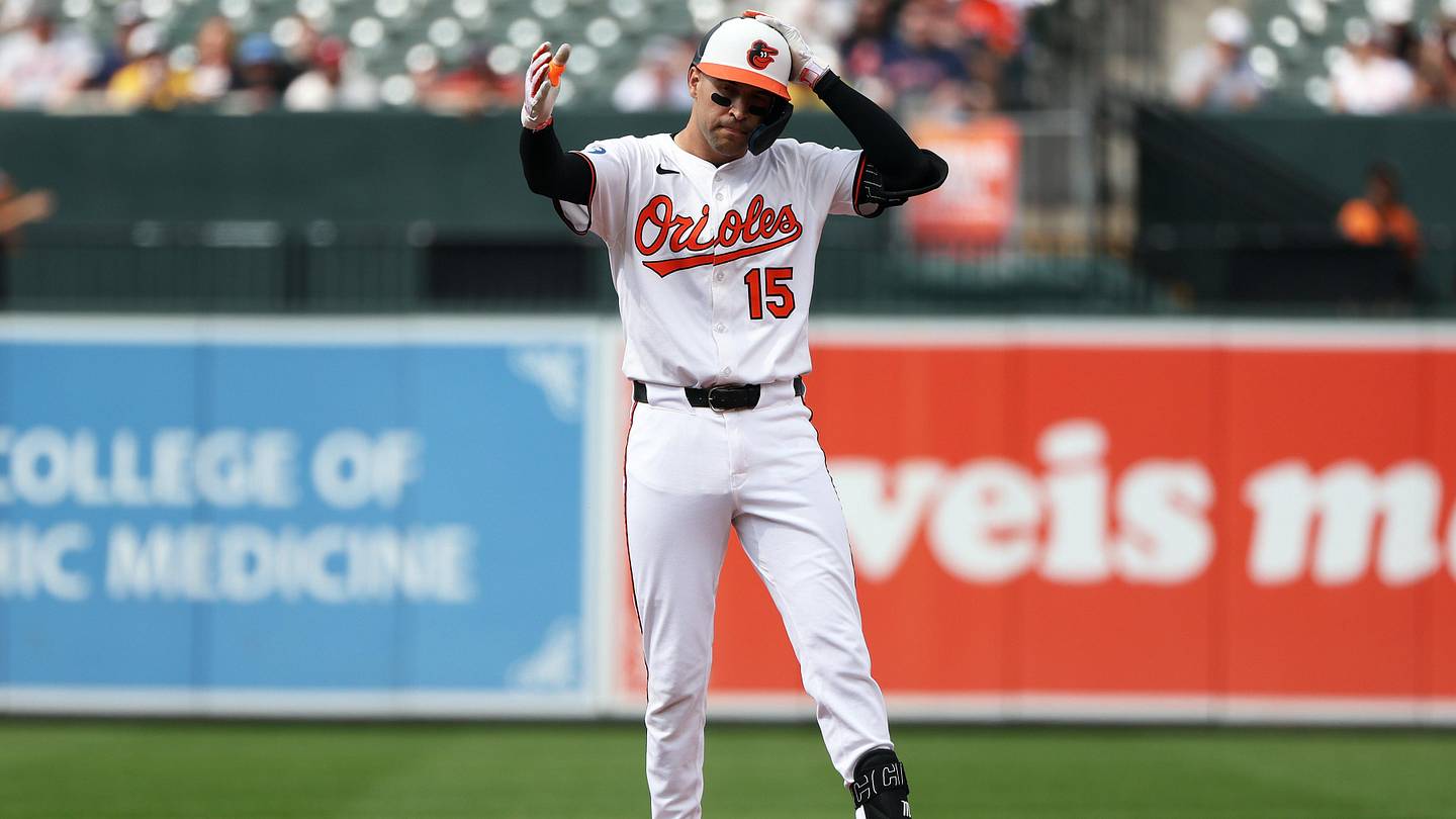 Dylan Carlson Signing Further Dwindles Light Outfield Market