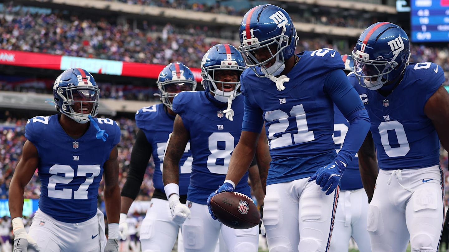 Key Pieces Missing on Giants Offense and Defense They Must Address