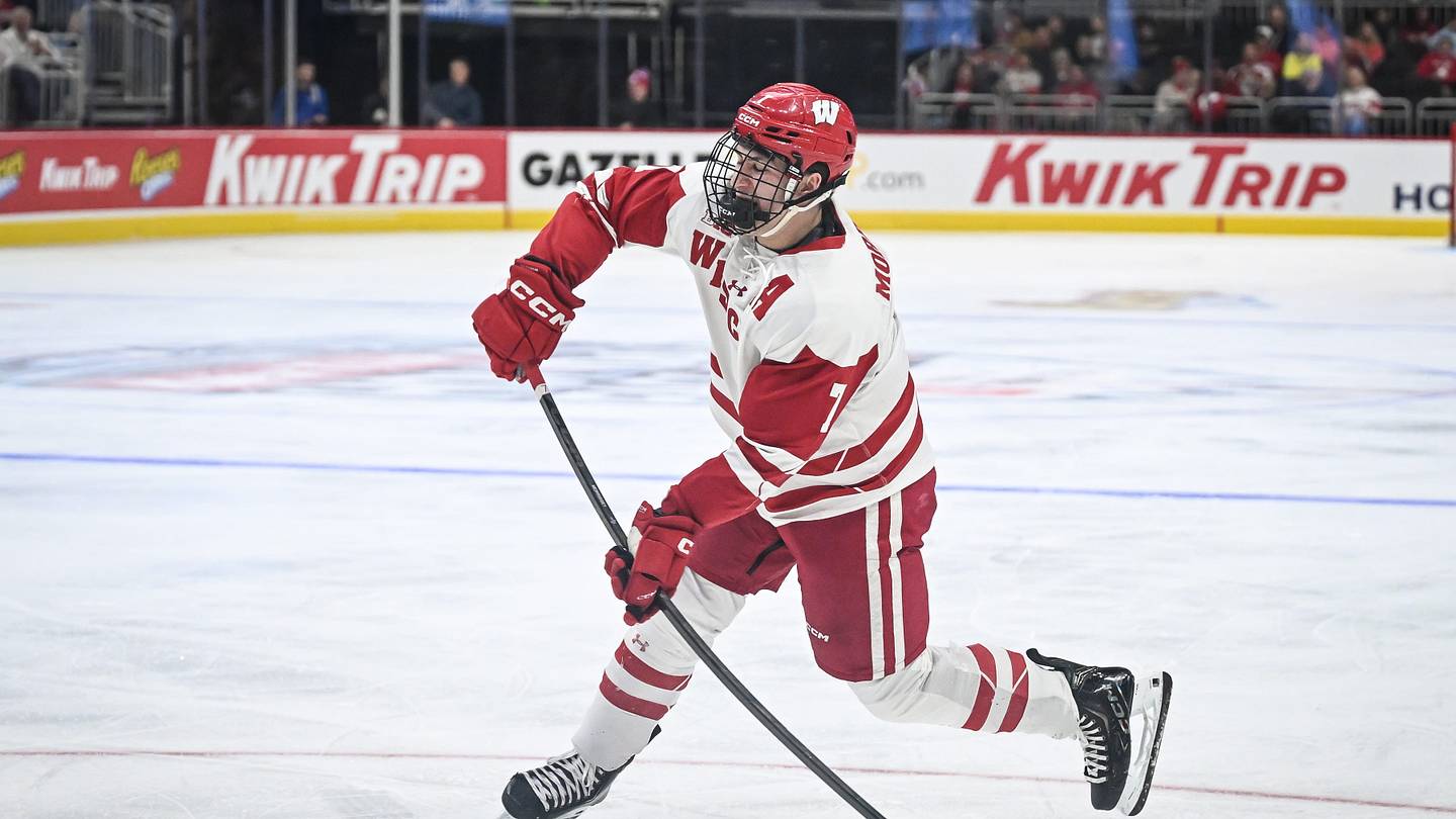 Wisconsin men's hockey reaches new high in 2026-27 rankings