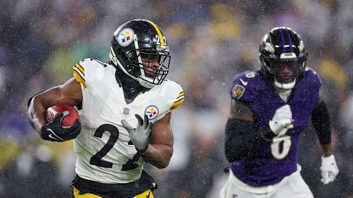 Pittsburgh Steelers v Baltimore Ravens
