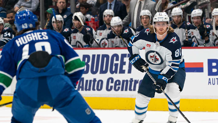 Winnipeg Jets v Vancouver Canucks