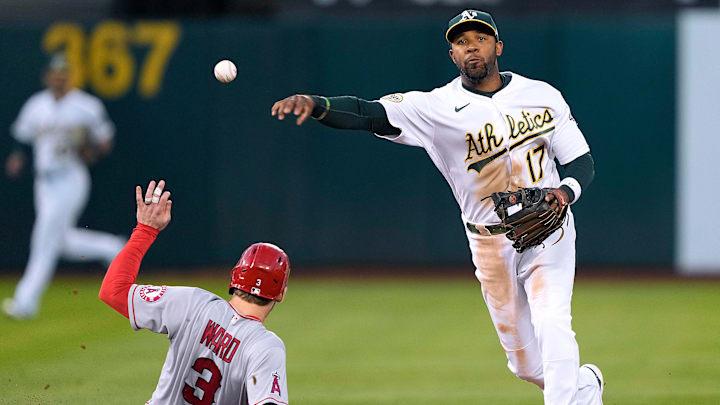Elvis Andrus fue dejado libre por Oakland