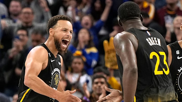 Stephen Curry igualó registro ofensivo de Michel Jordan 