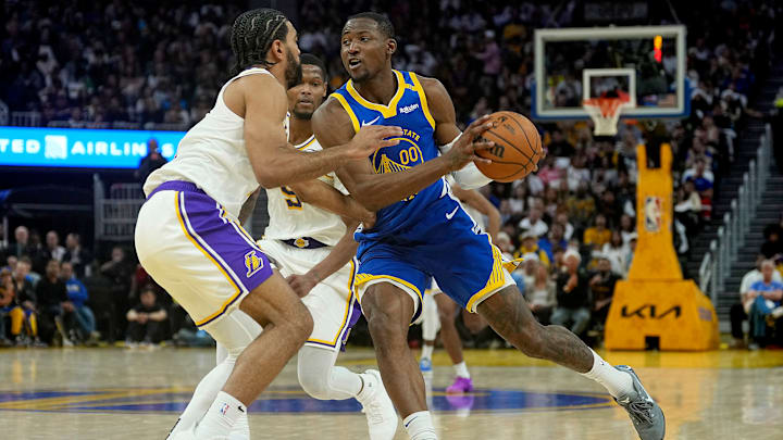 Jonathan Kuminga podría cambiar a los Warriors por los Lakers en la agencia libre